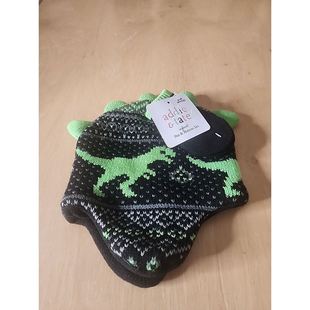 Addie & Tate Baby Boy Size 9-18 months Black & Green Dinosaur Hat & Mittens Set